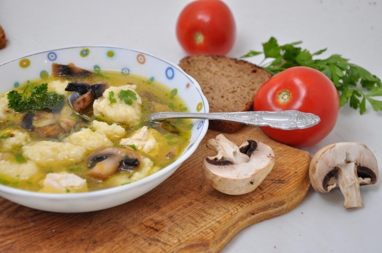 Грибной суп с галушками: вы полюбите первые блюда!