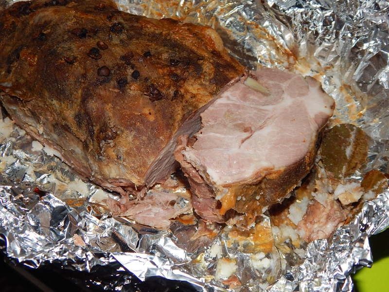 Невероятно вкусное мясо в фольге: к ужину или на бутерброд
