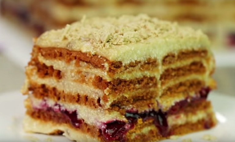 Торт с халвой без выпечки: вкусно – и не надо возиться с тестом