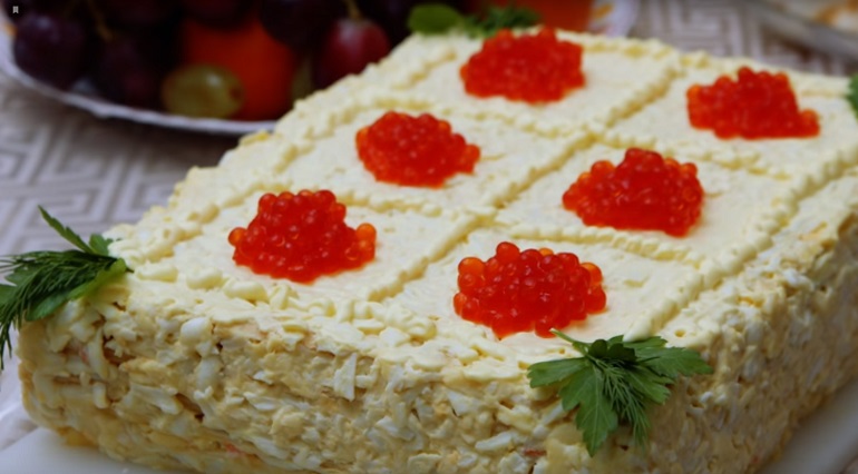Закусочный торт «Наполеон»: отличное праздничное блюдо